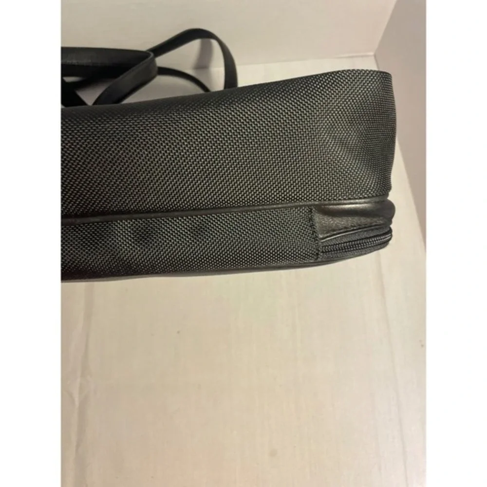 Tumi Black Leather Trimmed Briefcase Laptop‎ Bag Business Travel Commute